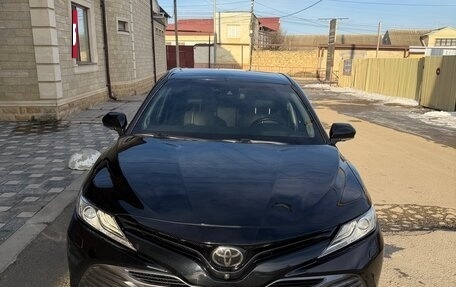 Toyota Camry, 2019 год, 3 150 000 рублей, 1 фотография