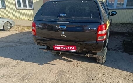 Mitsubishi L200 IV рестайлинг, 2017 год, 1 900 000 рублей, 6 фотография