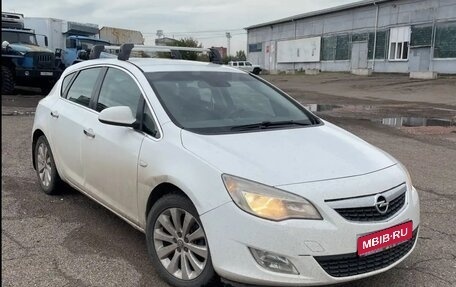 Opel Astra J, 2010 год, 425 000 рублей, 1 фотография