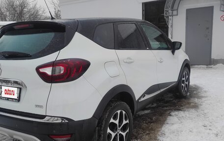 Renault Kaptur I рестайлинг, 2017 год, 1 350 000 рублей, 3 фотография