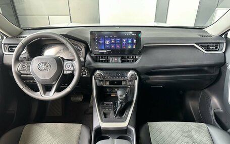 Toyota RAV4, 2025 год, 4 190 000 рублей, 8 фотография