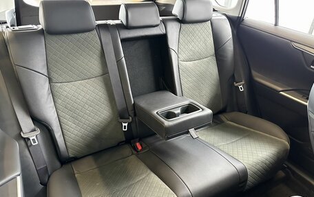 Toyota RAV4, 2025 год, 4 190 000 рублей, 14 фотография