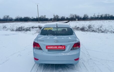 Hyundai Solaris II рестайлинг, 2011 год, 815 000 рублей, 5 фотография