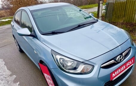 Hyundai Solaris II рестайлинг, 2011 год, 815 000 рублей, 7 фотография