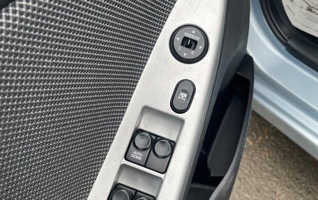 Hyundai Solaris II рестайлинг, 2011 год, 815 000 рублей, 18 фотография