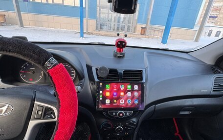 Hyundai Solaris II рестайлинг, 2012 год, 850 000 рублей, 8 фотография