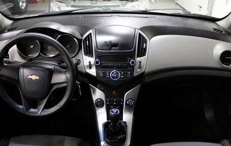 Chevrolet Cruze II, 2012 год, 599 900 рублей, 10 фотография