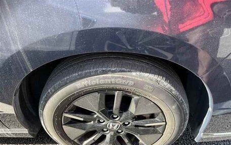 Honda Stepwgn, 2022 год, 2 300 000 рублей, 11 фотография