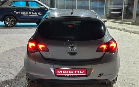 Opel Astra J, 2011 год, 575 000 рублей, 3 фотография