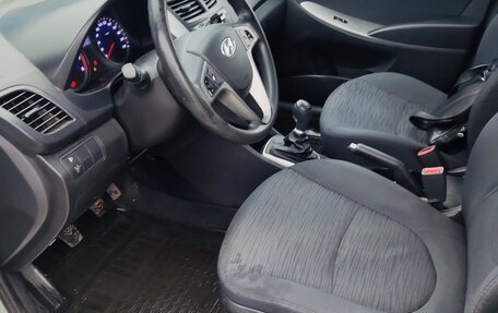 Hyundai Solaris II рестайлинг, 2015 год, 780 000 рублей, 10 фотография