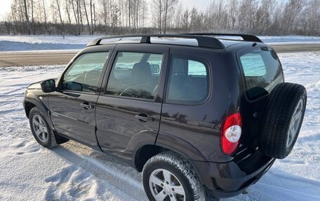 Chevrolet Niva I рестайлинг, 2015 год, 755 000 рублей, 4 фотография