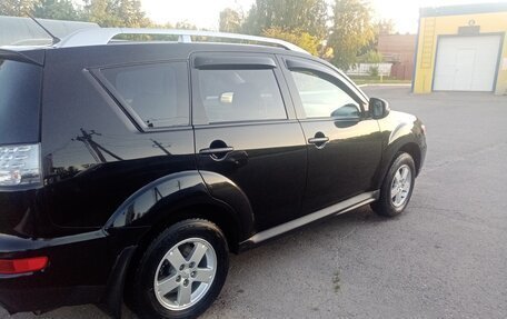 Mitsubishi Outlander III рестайлинг 3, 2010 год, 1 250 000 рублей, 5 фотография