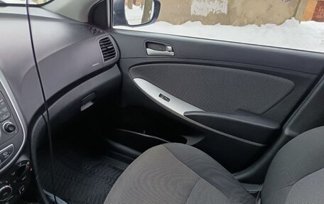 Hyundai Solaris II рестайлинг, 2013 год, 790 000 рублей, 10 фотография