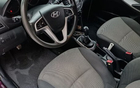 Hyundai Solaris II рестайлинг, 2013 год, 790 000 рублей, 7 фотография