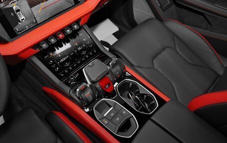 Lamborghini Urus I, 2025 год, 42 800 000 рублей, 19 фотография