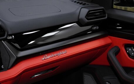 Lamborghini Urus I, 2025 год, 42 800 000 рублей, 18 фотография