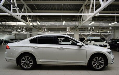 Volkswagen Passat B8 рестайлинг, 2021 год, 2 250 000 рублей, 8 фотография