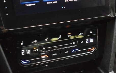 Volkswagen Passat B8 рестайлинг, 2021 год, 2 250 000 рублей, 15 фотография