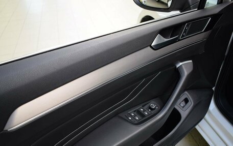 Volkswagen Passat B8 рестайлинг, 2021 год, 2 250 000 рублей, 17 фотография