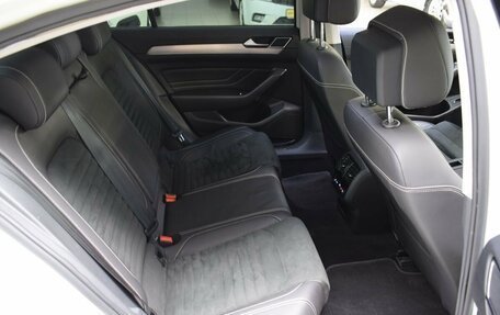 Volkswagen Passat B8 рестайлинг, 2021 год, 2 250 000 рублей, 23 фотография