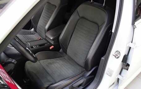 Volkswagen Passat B8 рестайлинг, 2021 год, 2 250 000 рублей, 19 фотография