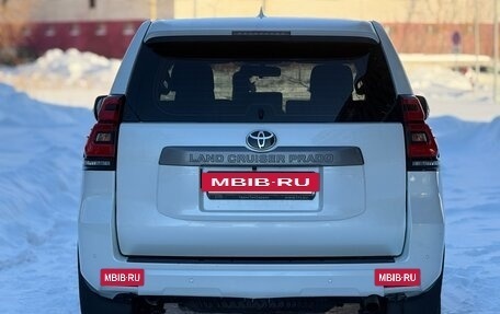 Toyota Land Cruiser Prado 150 рестайлинг 2, 2019 год, 4 950 000 рублей, 3 фотография