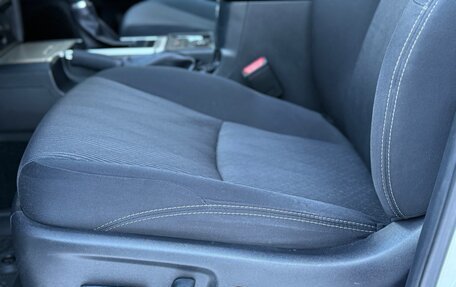 Toyota Land Cruiser Prado 150 рестайлинг 2, 2019 год, 4 950 000 рублей, 10 фотография