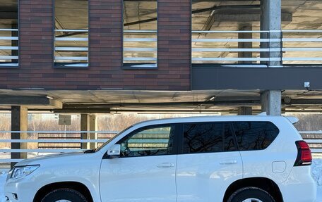 Toyota Land Cruiser Prado 150 рестайлинг 2, 2019 год, 4 950 000 рублей, 25 фотография