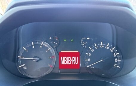 Toyota Land Cruiser Prado 150 рестайлинг 2, 2019 год, 4 950 000 рублей, 29 фотография