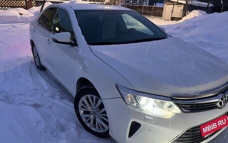 Toyota Camry, 2015 год, 1 955 000 рублей, 3 фотография