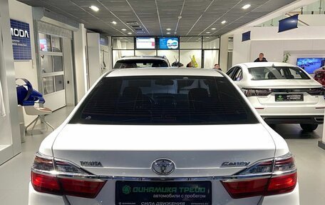 Toyota Camry, 2015 год, 1 800 000 рублей, 4 фотография