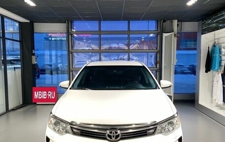 Toyota Camry, 2015 год, 1 800 000 рублей, 2 фотография