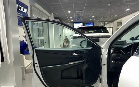 Toyota Camry, 2015 год, 1 800 000 рублей, 27 фотография