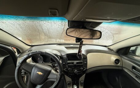 Chevrolet Cruze II, 2010 год, 600 000 рублей, 3 фотография