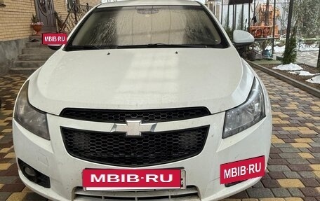 Chevrolet Cruze II, 2010 год, 600 000 рублей, 5 фотография