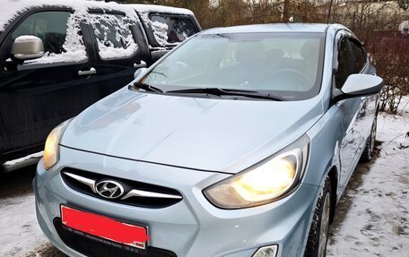 Hyundai Solaris II рестайлинг, 2012 год, 890 000 рублей, 13 фотография