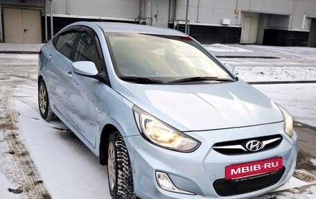 Hyundai Solaris II рестайлинг, 2012 год, 890 000 рублей, 11 фотография