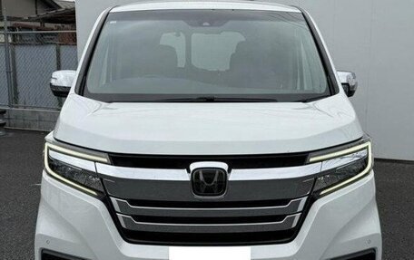 Honda Stepwgn IV, 2022 год, 2 200 000 рублей, 2 фотография