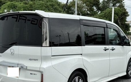 Honda Stepwgn IV, 2022 год, 2 200 000 рублей, 5 фотография