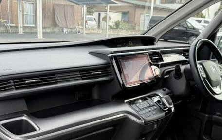 Honda Stepwgn IV, 2022 год, 2 200 000 рублей, 12 фотография