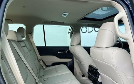 Toyota Land Cruiser, 2021 год, 12 200 000 рублей, 10 фотография