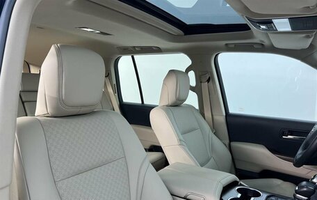 Toyota Land Cruiser, 2021 год, 12 200 000 рублей, 14 фотография