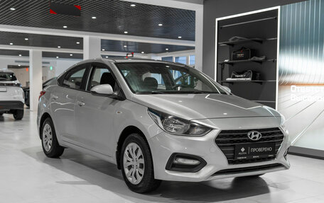 Hyundai Solaris II рестайлинг, 2018 год, 1 370 000 рублей, 2 фотография