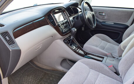 Toyota Kluger I, 2001 год, 867 000 рублей, 16 фотография