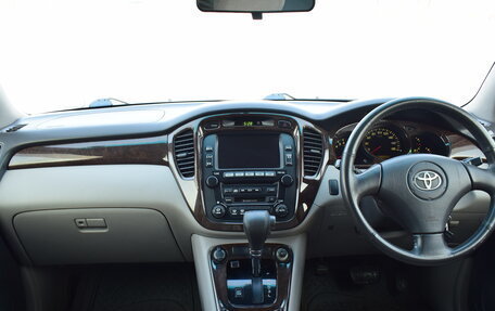 Toyota Kluger I, 2001 год, 867 000 рублей, 14 фотография