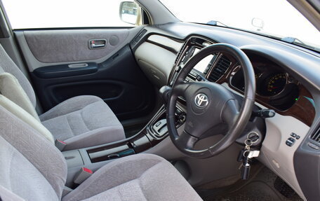 Toyota Kluger I, 2001 год, 867 000 рублей, 17 фотография