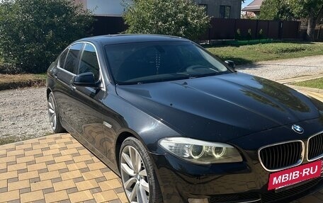 BMW 5 серия, 2010 год, 1 540 000 рублей, 2 фотография