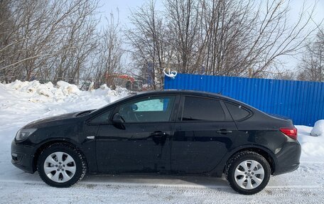 Opel Astra J, 2013 год, 598 000 рублей, 2 фотография