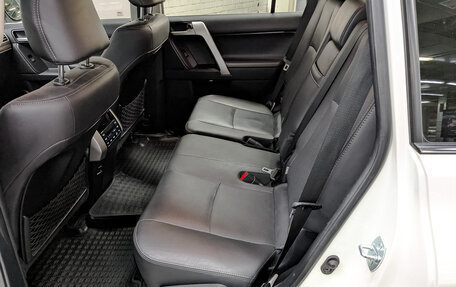 Toyota Land Cruiser Prado 150 рестайлинг 2, 2019 год, 5 050 000 рублей, 17 фотография