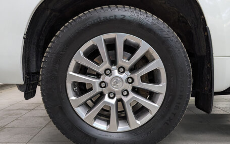 Toyota Land Cruiser Prado 150 рестайлинг 2, 2019 год, 5 050 000 рублей, 12 фотография